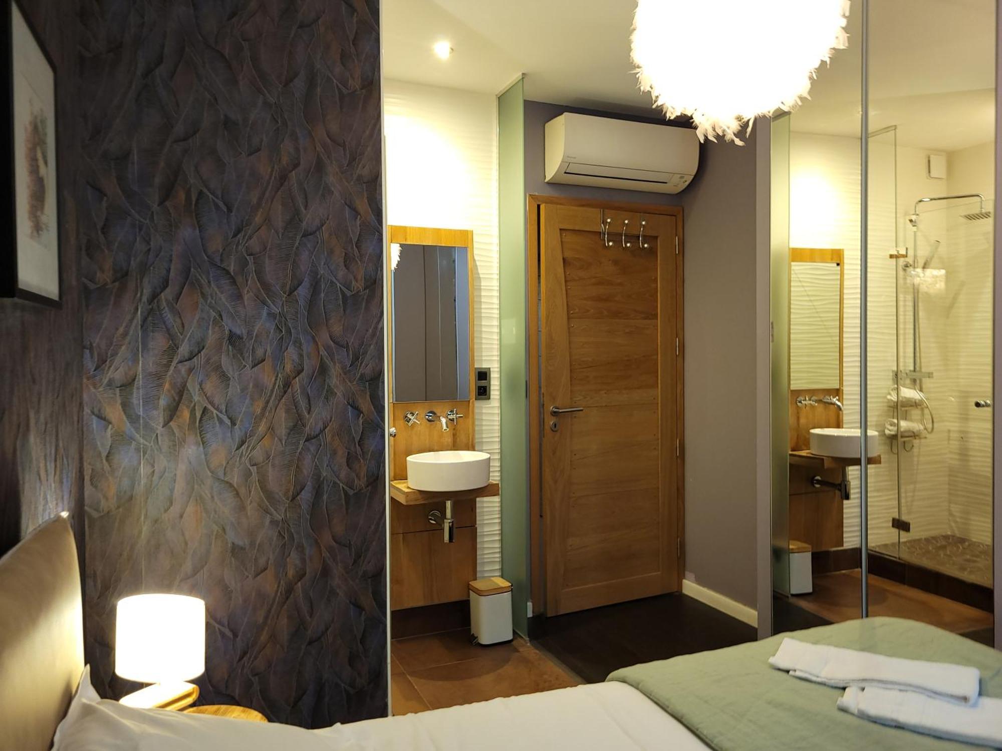 L'Eau Vive Jacuzzi Et Sauna En Vieille Ville 5 อานซี ภายนอก รูปภาพ